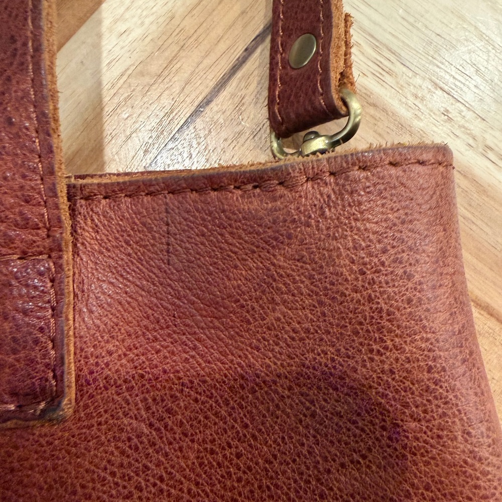 Portland Leather Brown Tote Bag - Picture 5 of 9